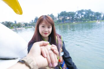 Find Asian Beauty Logo
